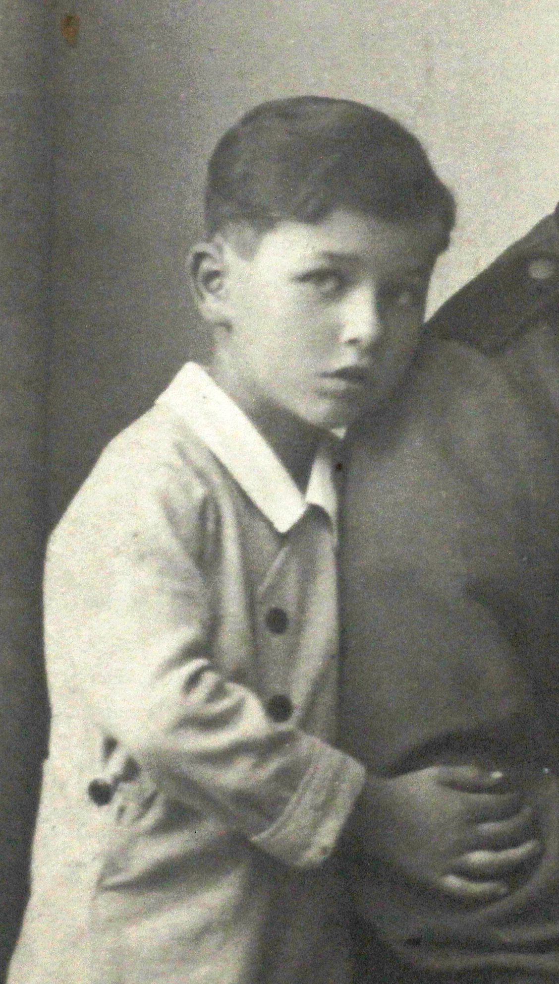 Roman Frait jako sedmiletý chlapec, Brno 1942