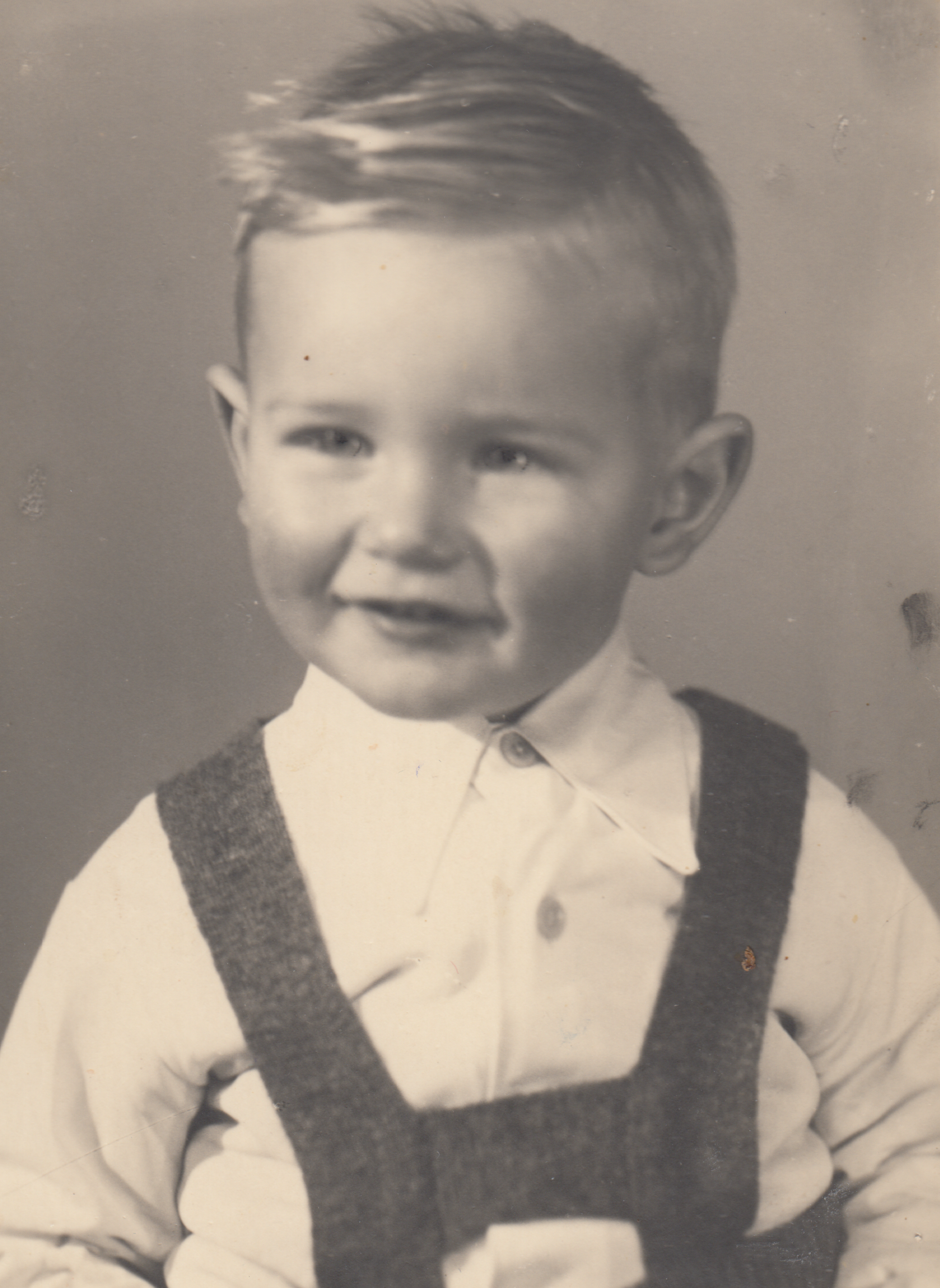 Werner Pohnitzer v dětství v letech 1943-1944