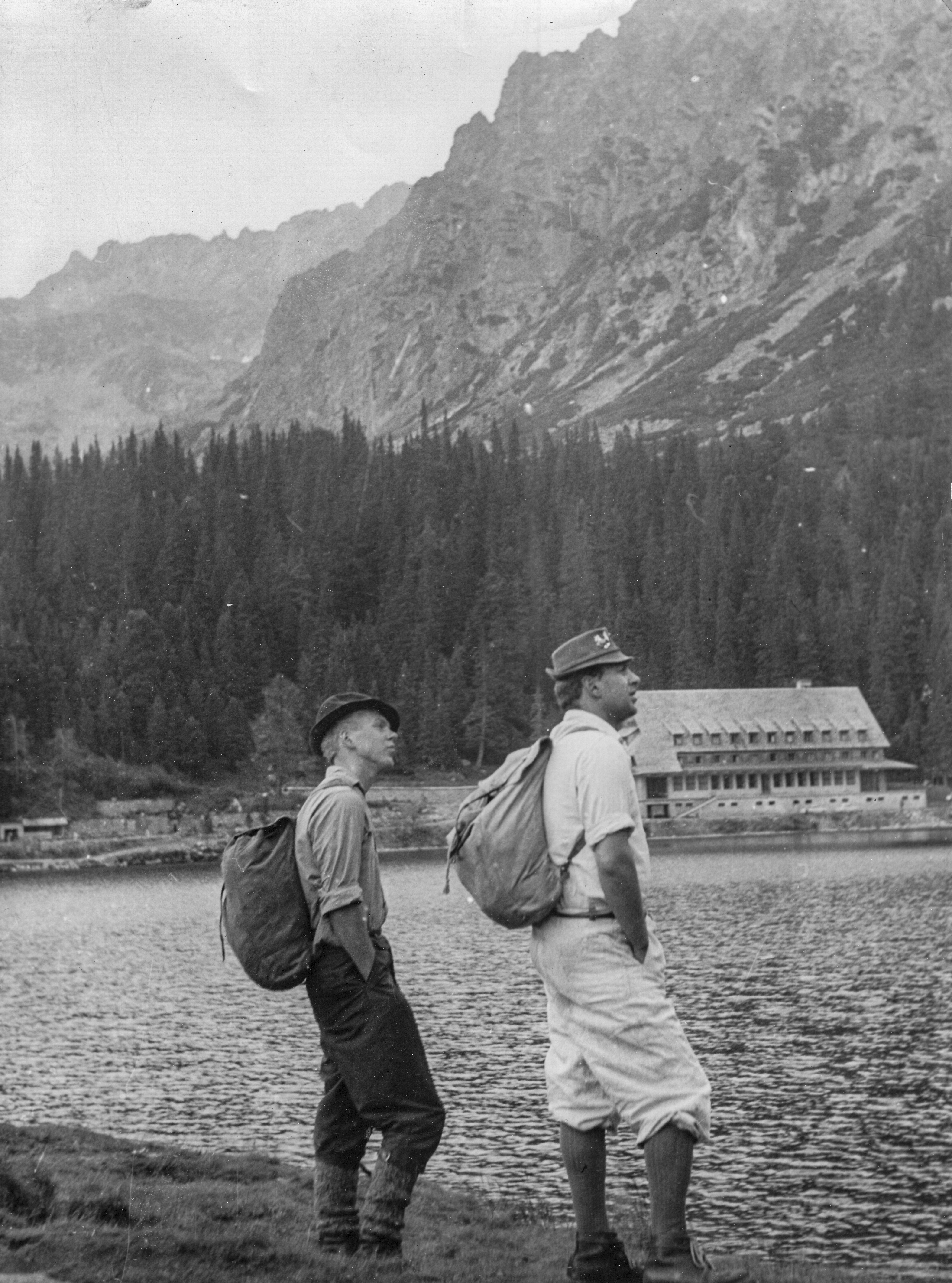 Tomáš Schreier with a friend before a climbing trip