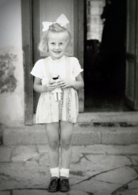 Dagmara Pavlátová as a 5 years old girl