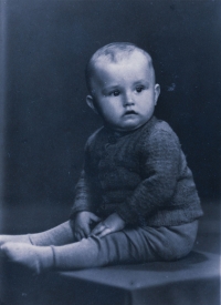 Vladimír - 1 rok, fotografie zaslaná příbuznými rodičům do nacistického vězení