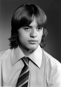 Witness Pavel Kvapil in a graduation photo in 1983