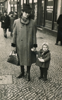 1942, with her mom, Prague Vinohrady