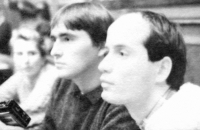 Pondelok 20. novembra 1989: Štrajkový výbor - sprava Svetoslav Bombík, Daniel Bútora, Henrieta Hrinková