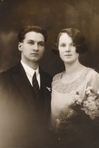 Rodiče, Bohumil Štěpka a Růžena Fialová, 1928