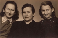 Marie Škrlová with her mother Růžena and sister Růžena 