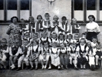 Adam Rucki (first row on the left) in the kindergarten / Bukovec 1955