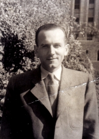 MUDr. Jan Hlach (witness´s father) during the study stay at Columbia University in the USA (year 1947) 