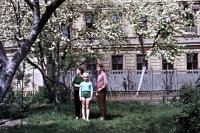 Marta Janasová with her mummy and brother Jan in Vítkov in 1965