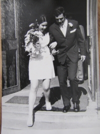 newlyweds in 1972