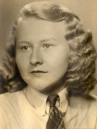 Marie Uchytilová (20. 4. 1944)
