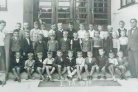 1st grade in Choceň, 1937 (the witness is sitting as the third from the left)