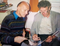Vladimír Kříž with academic painter Miloslav Pečinka