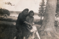 His mother with Ivan Olbracht´s daughter in 1952