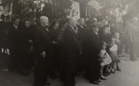 At the military funeral of his father František Valert