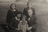Ludmila Kantorová (in the middle) with her parents and siblings 