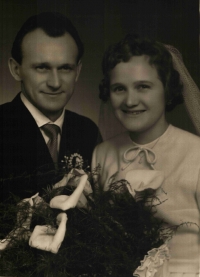 Jaromír Janek and Ludmila Janková, a wedding photo 