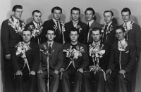 Zdislav Zima (bottom row, second from the right) during hi recruitment / 1947