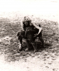 Eva with a dog / 1982