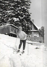 The witness during the winter holidays of 1963. Skiing with her brother Josef in Velké Karlovice.
