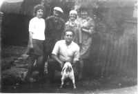Milada Kozderková (first left) with her family in Sovenice