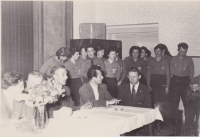 Visit from the USSR in the glassworks in Tasice, Libuše Trpišovská in the back row, sixth from the left