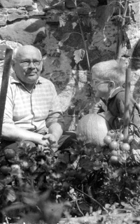 With his Ukrainian grandfather in the garden in Nový dvůr, late 1950s 
