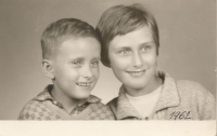 With his mother; 1962