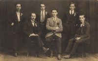 Recruiters: from left Karel Kohoutek, Václav Tvrdík sitting at the bottom, František Tvrdík at the top, Josef Viktora in the middle, Josef Panský, sitting Antonín Viktora; 1921-1922