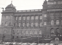 Rozstřílené Národní muzeum v srpnu 1968, foto Karel Pokorný 


