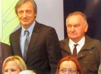 Josef Brzoň with Defense minister Stropnický during the decoration ceremony