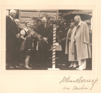Jaroslav Hlubůček welcomes Edvard Beneš and his wife during their visit to Liberec, accompanied by personal signatures of Edvard Beneš and Hana Benešová, 19 August 1936 in Liberec