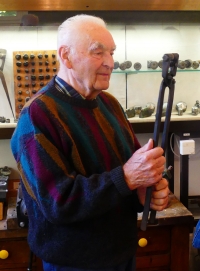 Ernst Weber with a glass mould in January 2019