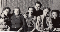 The Záleský family, Vladimír with his wife in the middle, 1955 