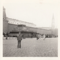 Martin Ehrlich in front of Mausoleum V.I Lenin in Moscow in 1980. The only family foreign trip under socialism was paid by parents so that children could see with their own eyes that the communist-adored USSR lives worse than in the former Czechoslovakia.