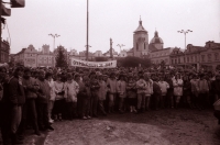 Students of the Havlíčkův Brod gymnasium during the general strike in the town square on November 27, 1989 (photo courtesy of Vysočina Museum Havlíčkův Brod)