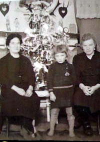 With her grandmother and her mother, Christmas 1942 