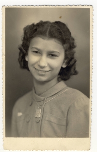 Jaroslava Suchá as a thirteen-years-old; 1945 