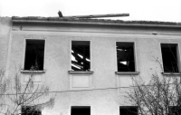 Bourání budovy školy, 1973–1975
