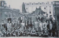 Školní výlet na Staroměstském náměstí, 1947