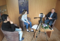 A photo with the students taken during the filming with Libor Kudláček, May 2019