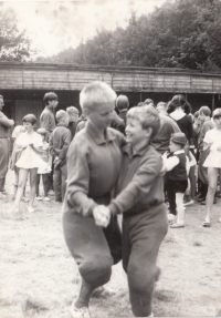 Tábor v Ledči nad Sázavou cca 1967, vlevo syn Peštových