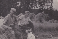 František Brož with his father on a field near Bezděkov, 1957 