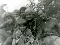 With her family, mountain climbing in the Adršpašské Skály. Second half of the 1970's.