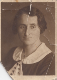 Ester Pokorná’s mother