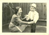 František Jaroš with his mother Hedvika Jarošová 