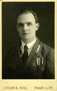 Josef Hlobil jako italský legionář, 1929