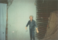 Magda while plastering the interior of a house built in 1973 near Milan 1991.
