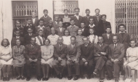 The fourth grade of the high school in Ledeč. Karel Miláček third from the left in the third row. The table is held by his classmate and friend, Stanislav Chvátal of Poděšín, who lived in the parsonage with Josef Toufar, and the third from the left in the second row is Marie Rosičková, witness to the movement of the cross of 11 December 1949.
