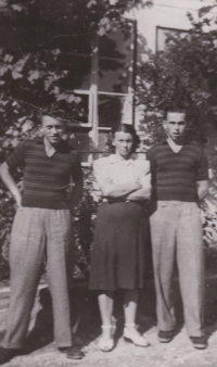 Karel Miláček on left next to the mother Antonie and the brother Zdeněk